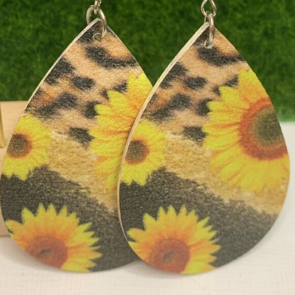Sunflower Earring, Boho Earring, Gift Idea, Leopard Print Earring, Animal Print - Picture 5 of 7
